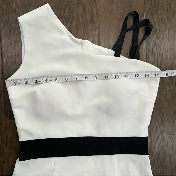 O.B Dress - Picture 8 of 9